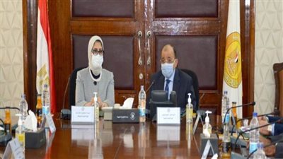 وزيرا التنمية والصحة يوقعان اتفاقا لدعم الخدمات الصحية بقنا وسوهاج