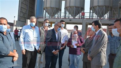 محافظ القليوبية يتفقد المشروعات القومية بالخانكة والعبور
