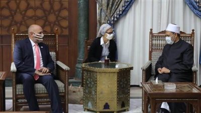 شيخ الأزهر: وقف الحروب والكراهية أيسر الطرق لحل مشكلات العالم