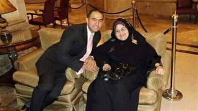 الحاجة سعاد: محمد ضحى بروحه من أجل مصر فلا تضيعوها