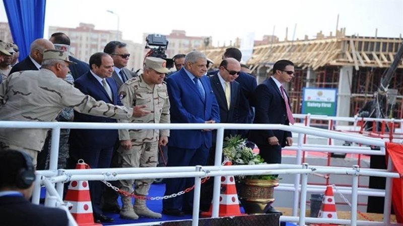 الرئيس السيسي يفتتح