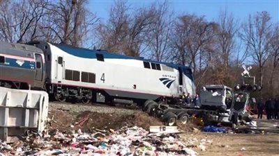 سويسرا: إصابة 14 شخصًا إثر اصطدام شاحنة بقطار كهربائي في زيورخ