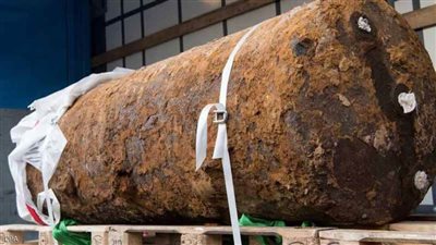 تفكيك أكبر قنبلة من مخلفات الحرب العالمية الثانية