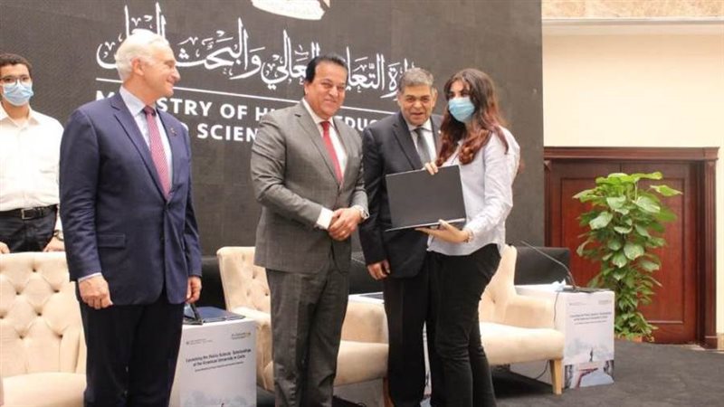 وزير التعليم العالي