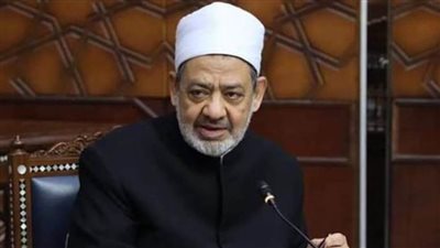 الإمام الأكبر يكافئ الوافدين المتفوقين بالثانوية