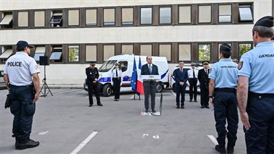 الداخلية الفرنسية تطالب بطرد 231 متطرفا من البلاد