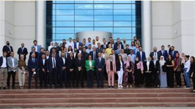 وزير الاتصالات يلتقى بالشباب المستفيدين من مبادرتي 