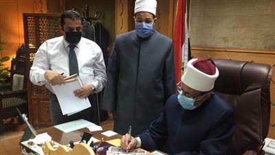 وكيل الأزهر يعتمد نتيجة الدور الثاني للثانوية الأزهرية لمعاهد فلسطين