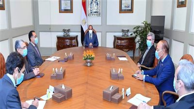 السيسي يُعرب عن تطلعه للاستفادة من خبرات 