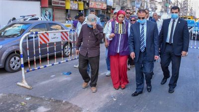 محافظ الإسكندرية يوجه بدراسة أسباب حدوث هبوط بشارع ٤٥