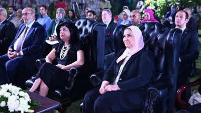    وزيرة التضامن الاجتماعي تشهد تخرج أول دفعة من مدرسة 