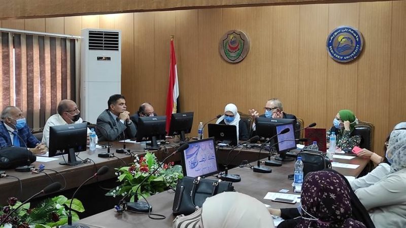 مجلس كلية طب بنى