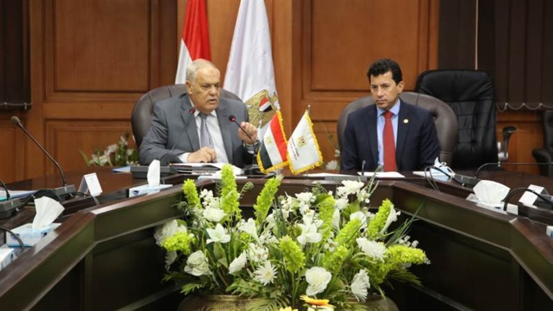 وزير الرياضة ورئيس