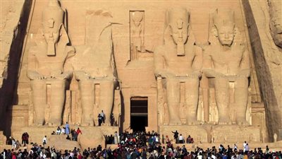احتفالية علمية بمناسبة تعامد الشمس على معبد رمسيس الثاني بـ