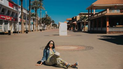 مصر جميلة.. هادية تبرز حلاوة رأس البر بجلسة تصوير على الانستجرام