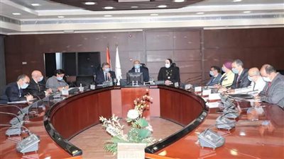 3 وزراء يبحثون سبل تطوير الأسطول التجاري