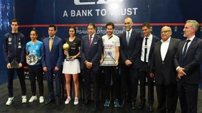 وزير الرياضة يسلم علي فرج ونور الشربيني جوائز  مصر الدولية للإسكواش
