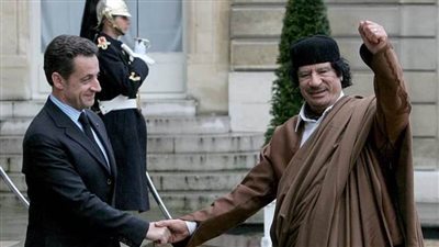 معمر القذافي يطارد الرئيس الفرنسي الأسبق في محاكم باريس