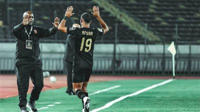 فحوصات طبية لنجم الأهلي بعد إصابته في موقعة الوداد