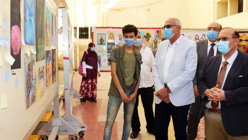 جولة رئيس الجامعة