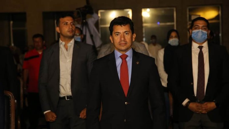 د. أشرف صبحى