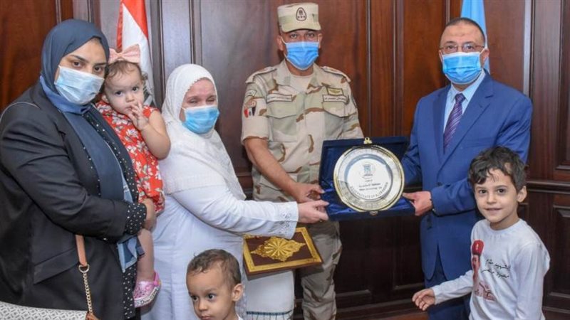 محافظ الاسكندرية