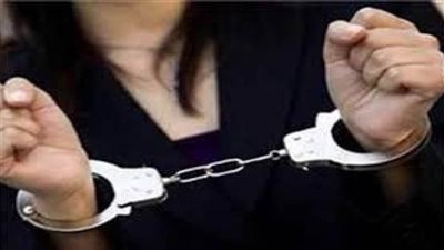 مباحث الآداب تضبط فتاتين شقيقتين تروجان لممارسة الجنس