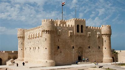 رفع كفاءة العاملين بقلعة قايتباي.. قبلة السائحين في عروس البحر المتوسط