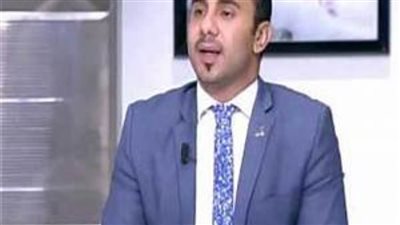 استشاري تغذية: المياه الغازية والقهوة لا يعوضان شرب الماء.. (فيديو)