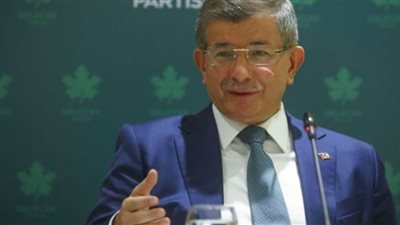 أوغلو يدعو إلى إجراء انتخابات مبكرة في تركيا بسبب الفساد 