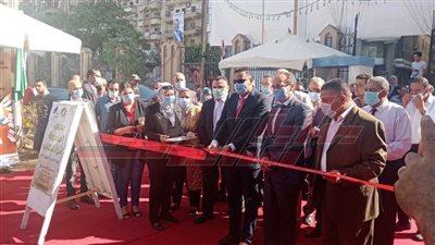 محافظ الدقهلية ورئيس هيئة الكتاب يفتتحان معرضا للكتاب بالمنصورة