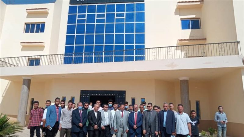 زيارة وفد العلوم