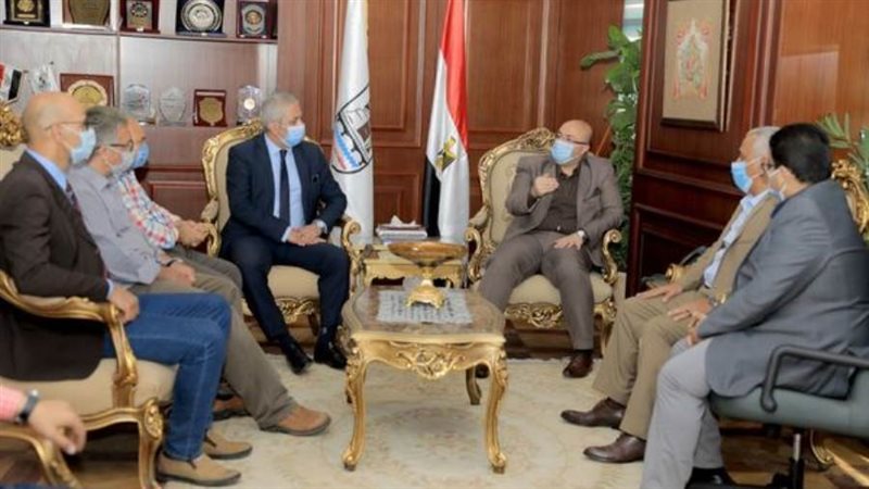 محافظ بنى سويف ووفد