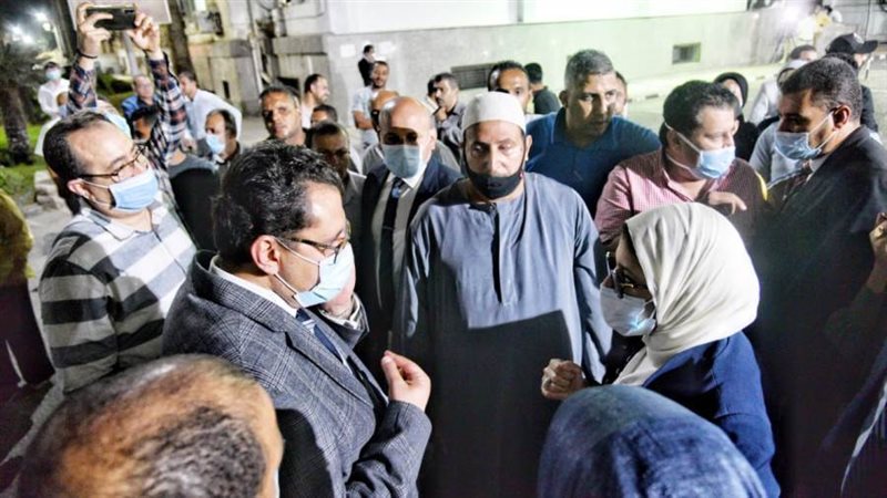 وزيرة الصحة خلال