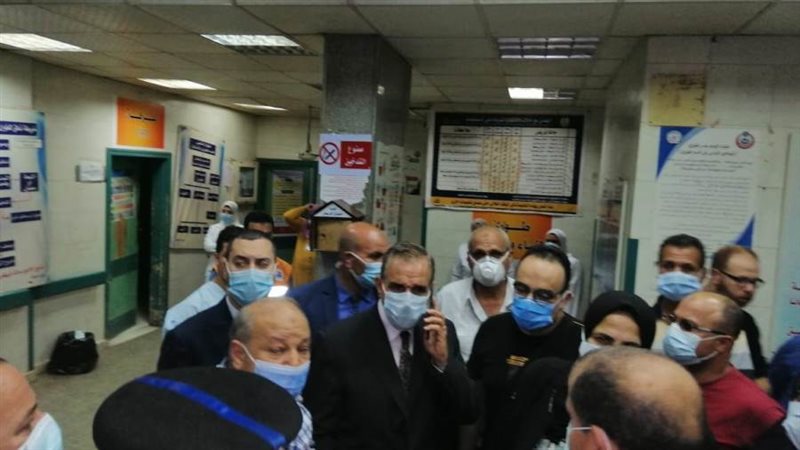 محافظ كفرالشيخ بالمستشفي