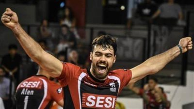 طائرة الأهلي يدعم صفوفه بلاعب برازيلي