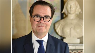 سفير فرنسا بالقاهرة يقيم حفل استقبال للفرقة الموسيقية للبحرية الفرنسية