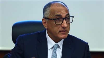 محافظ البنك المركزي يتفقد التجهيزات النهائية لتشغيل المطبعة الجديدة بالعاصمة الإدارية