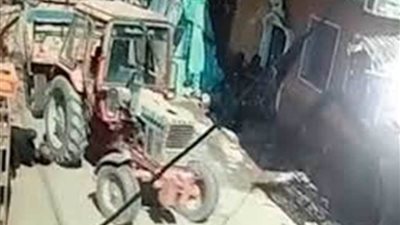 حقيقة تداول فيديو زعم دهس جرار زراعي لطفلة بالمنيا