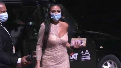 رانيا يوسف تواصل إثارة الجدل بفساتينها.. شاهد إطلالتها في مهرجان الجونة 2020