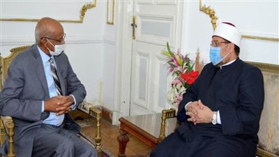 وزير الأوقاف يبحث مع رئيس مجمع الفقه الإسلامي السوداني سبل التعاون