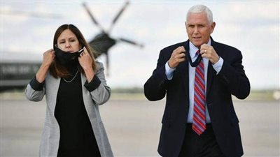 صحيفة: إصابة 3 من مستشاري مايك بنس بكورونا