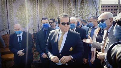 وزير التعليم العالي يصل الدقهلية لوضع حجر أساس جامعة المنصورة الأهلية