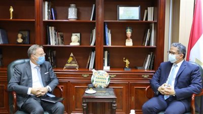  وزير السياحة والآثار يستقبل سفير الدنمارك