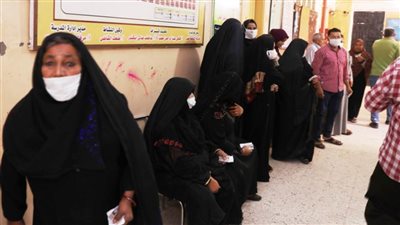  إقبال كثيف من المرأة على التصويت فى انتخابات مجلس النواب بسوهاج   