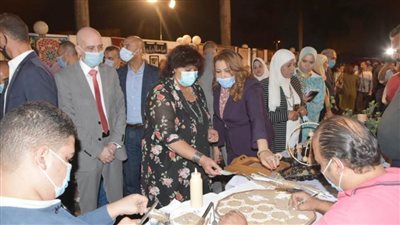 وزيرة الثقافة: الفنون التراثية تحتل مكانة مهمة في المجتمع