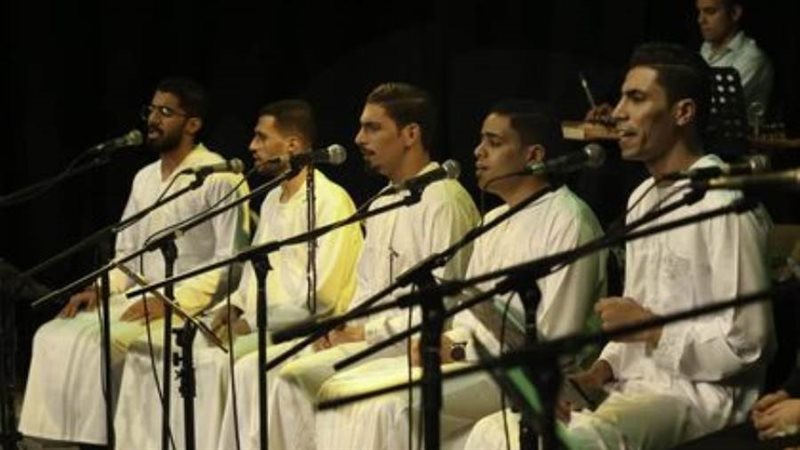 اثناء الانشاد