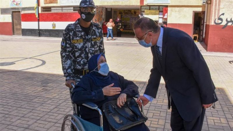 محافظ الاسكندرية