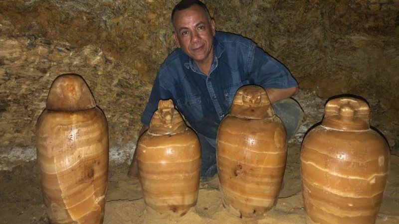 أواني كانوبية تم