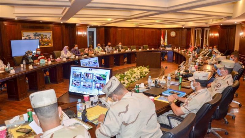 اجتماع محافظ الاسكندرية